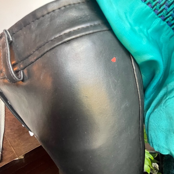 BCBG MaxAzaria Y2K Faux Leather Pants • Contour Stitching • Size XS/S - Picture 4 of 7